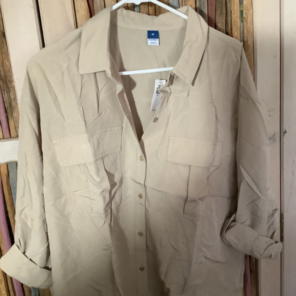 Old Navy Oversized Cargo shirt